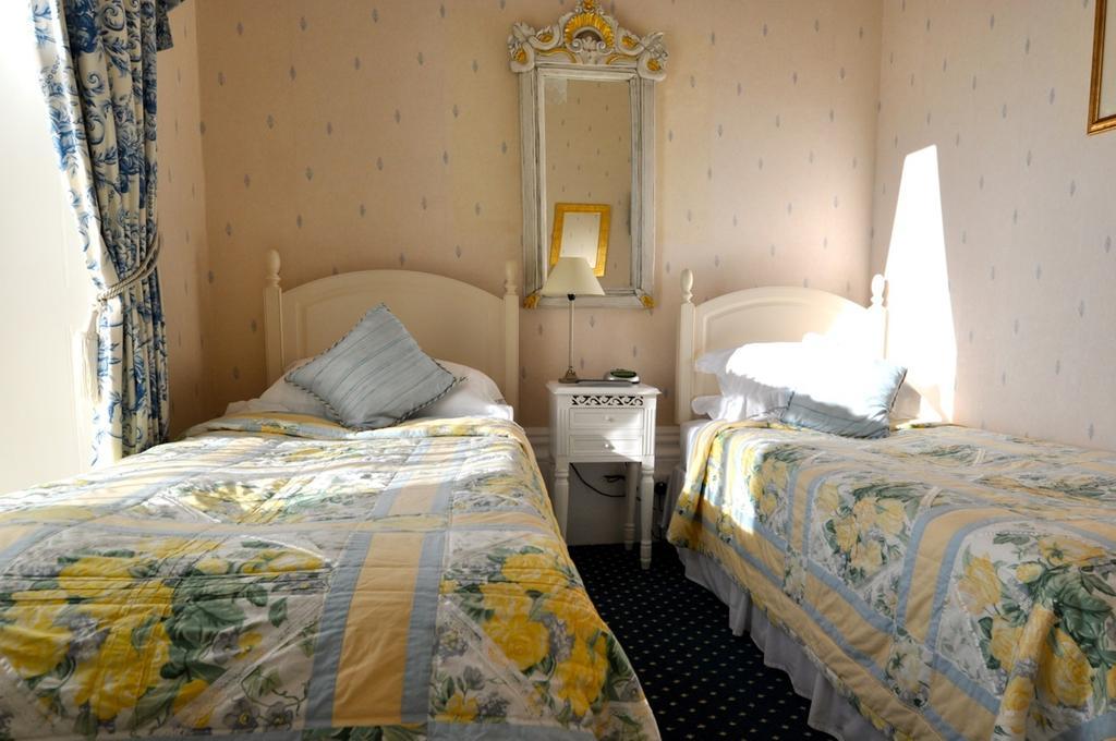Willoughby House Hotel & Apartments Cheltenham Værelse billede
